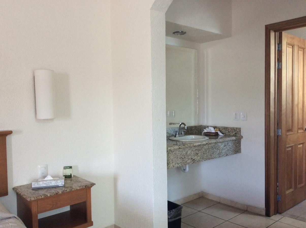 Hotel Fuerte Real Ciudad Guzman Værelse billede